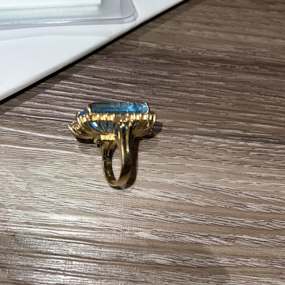 Gemstone and diamond ring - Picture 10 of 17